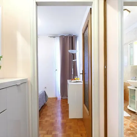 Meri Apartment *